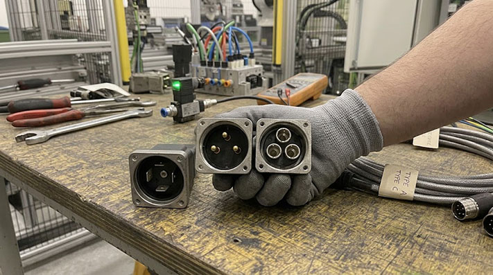 DIN 43650 Form A B C Pinout Comparison Dimensional spacing and pin configuration for Form A, Form B, and Form C solenoid valve connectors